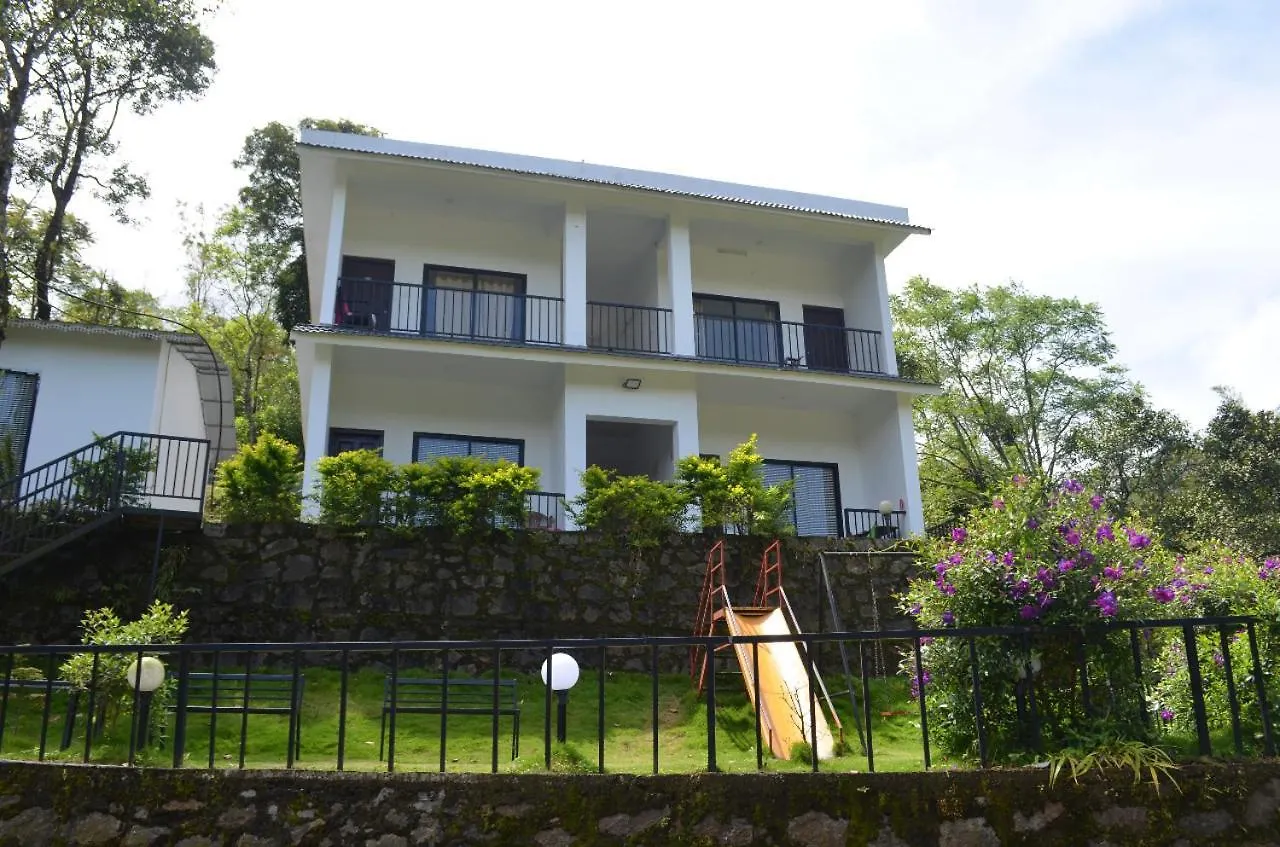Resort Mist Woods Vagamon Hotel